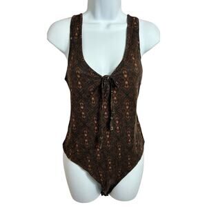 Honey Punch Plunge Bodysuit Sz Large Low Back Top Fitted Floral Sleeveless